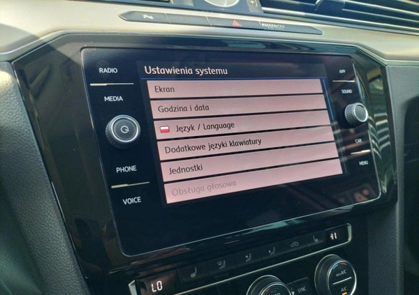 Volkswagen Passat cena 109900 przebieg: 135094, rok produkcji 2019 z Sanok małe 596